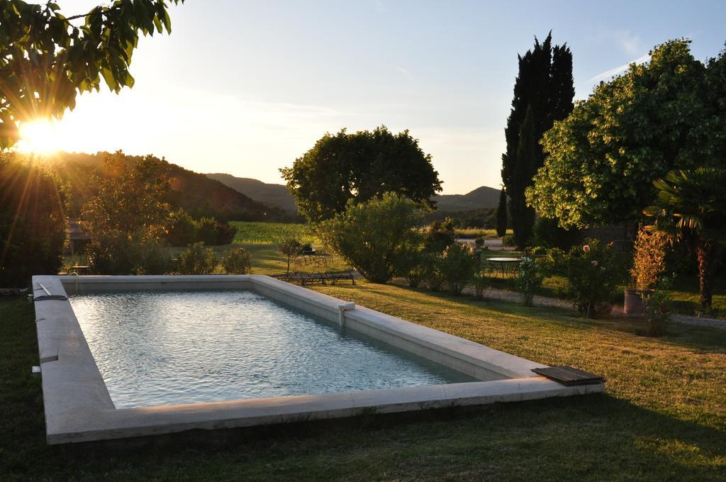 Le Mas En Provence Bed and Breakfast Entrechaux Eksteriør billede