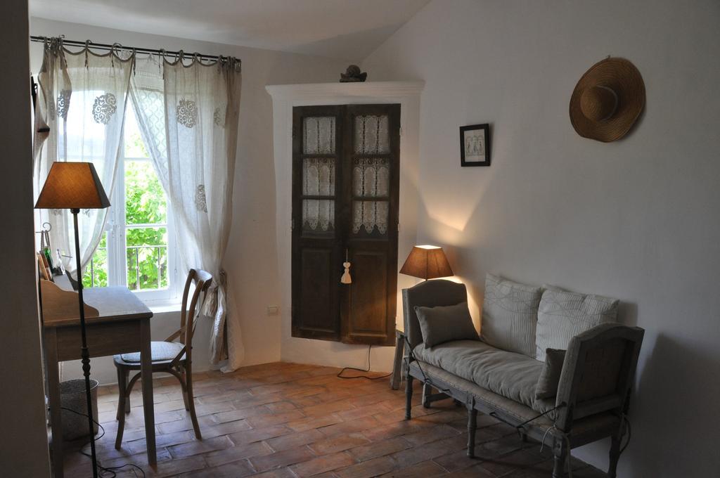 Le Mas En Provence Bed and Breakfast Entrechaux Eksteriør billede